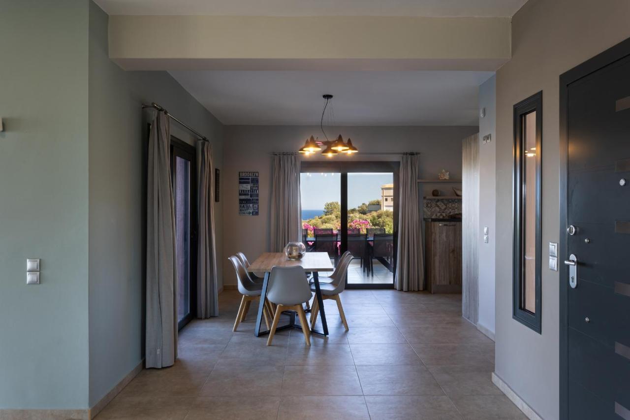 Saronic Topview Villa Galatas  Exterior photo