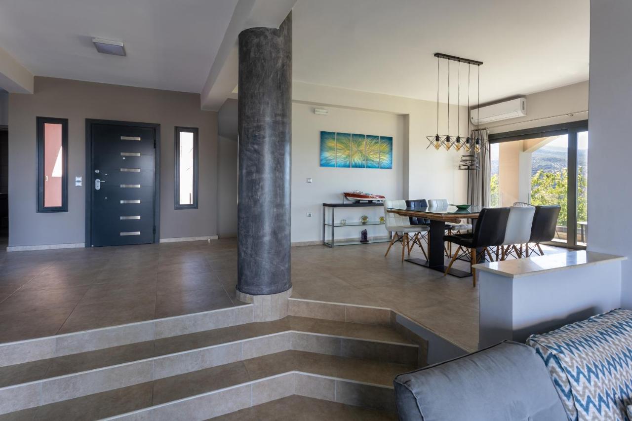 Saronic Topview Villa Galatas  Exterior photo